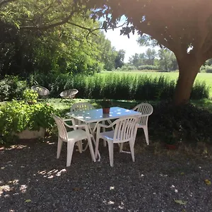  Appartement Dans Un Mas Provencal